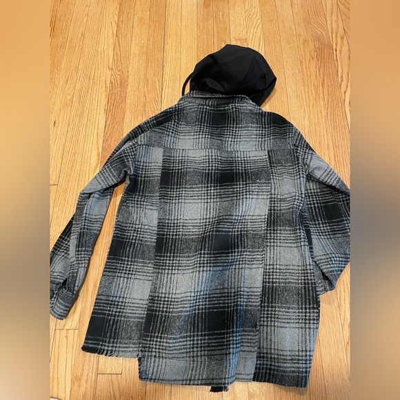 Mystree Oversized Hooded Flannel - Size S - Picture 5 of 5
